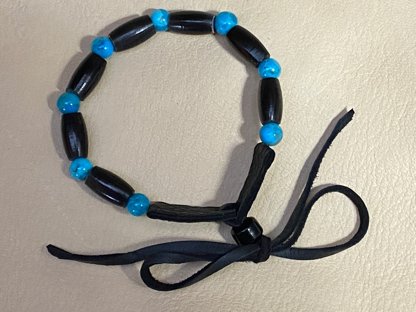 Single Strand Black Hairpipe & Turquoise Bracelet