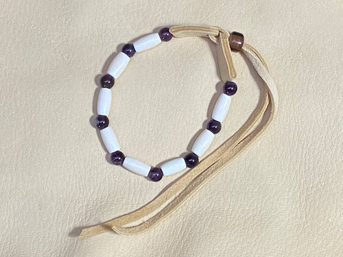 Single Strand White Hairpipe & Amethyst Bracelet